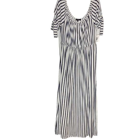 Brand New! Vibe Sportswear Blue and White Vertical Striped Maxi Dress Size 3X - Picture 8 of 12